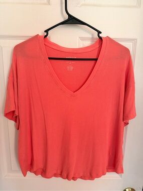 American Eagle Outfitters Coral V-Neck Ribbed Short Sleeve Tee